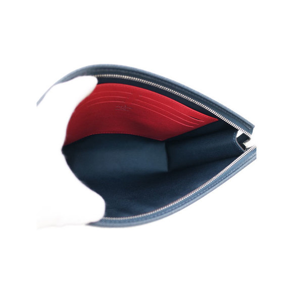 Louis Vuitton Voyage Bag Clutch Pochette Taiga MM - Picture 3 of 8